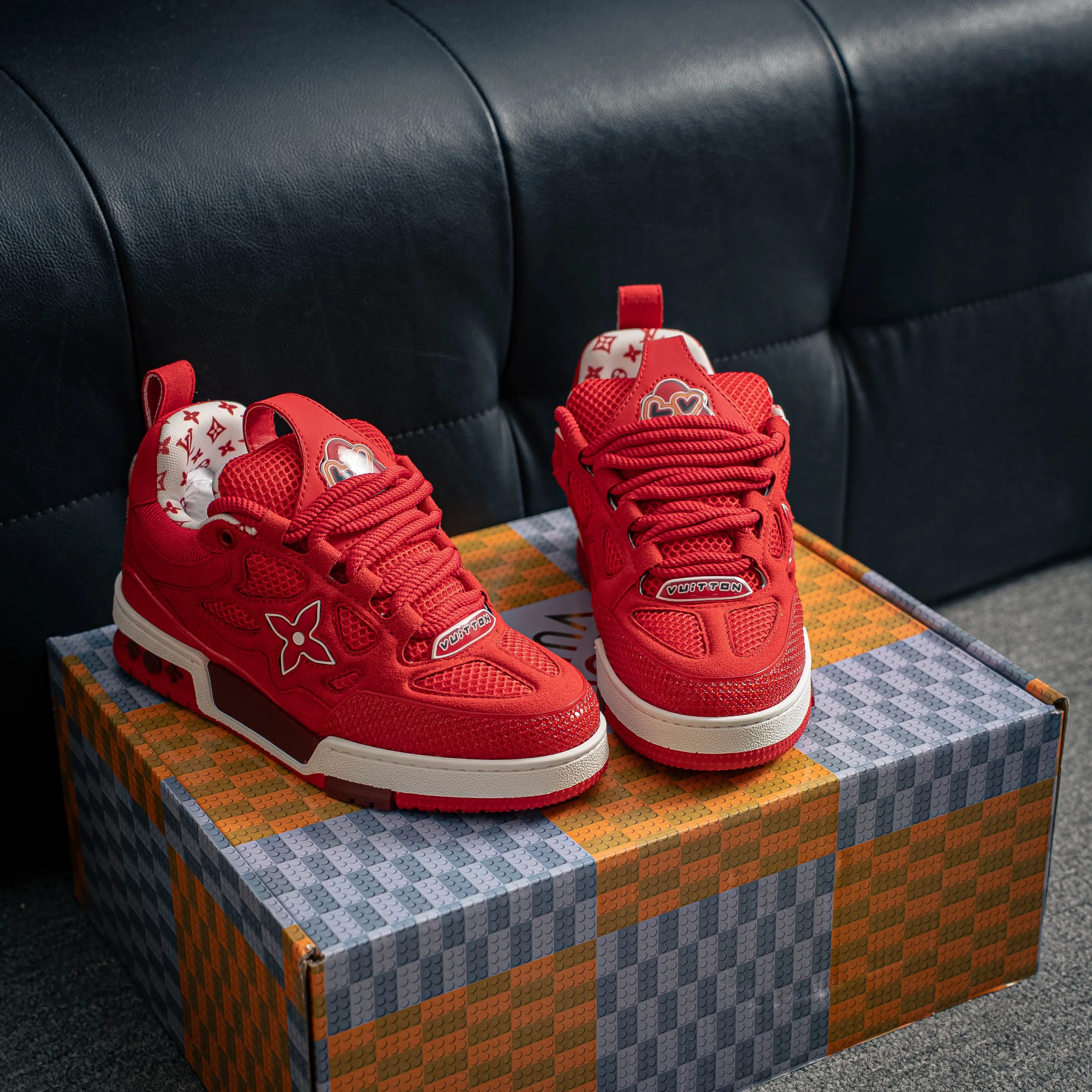 # LV- - trainer 2026 New Arrival 1：1 ！！ Shoes Cowhide Leather ， LOGO ， Breathable ， 。